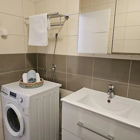 Apartman Bracera Znjan - Free Parking