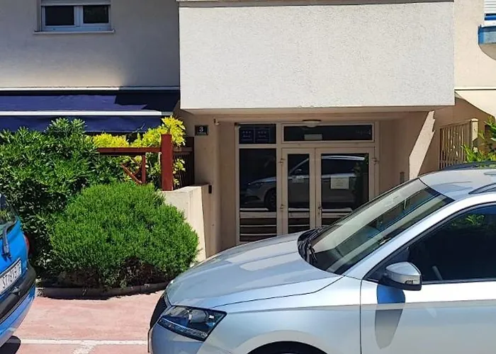 Bracera Znjan - Free Parking Apartmán *