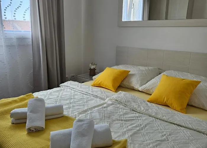 Bracera Znjan - Free Parking Split